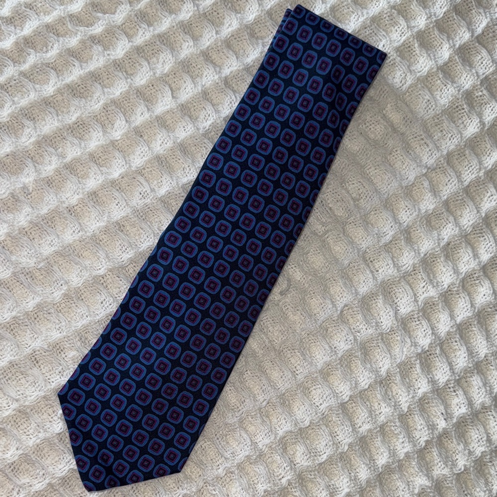 CLOSET CLOSING DOWN. Vintage Kiton silk Tie